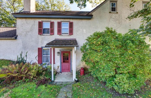 Downingtown Appartement | Jim Croces Farmhouse Apartment in Downingtown!