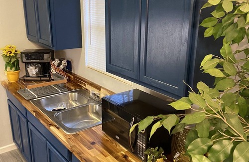 Pine Bluff Maison | Jimmie's House is a cozy newly remodel three bedroom home that can accommodate 5