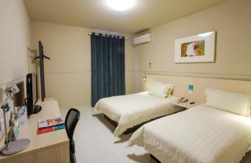 Weibin District Hôtel | Jinjiang Inn Xinxiang Railway Station