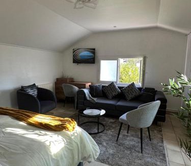 Valenton Appartement | Jireh Loft Limeil Brévannes studio Privé