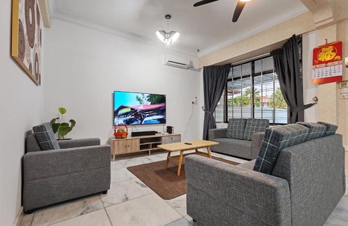 Kota Kinabalu Maison | Jiuhao Homestay 九号民宿 15pax Stay Near Airport & City by Greenage