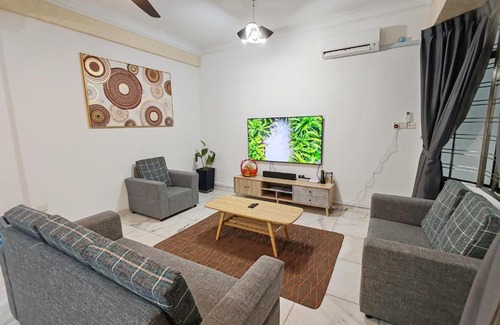 Kota Kinabalu Maison | Jiuhao Homestay 九号民宿 15pax Stay Near Airport & City by Greenage