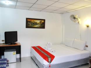 Karon Maison | JJ karon beach hotel