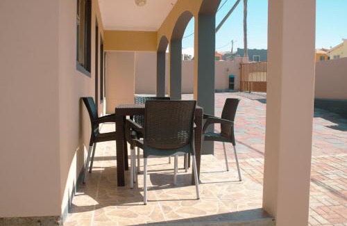 Karas Maison | JJP SELF CATERING - Three bedroom house