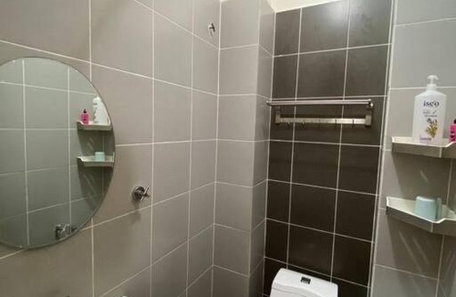 Jenjarom Maison | jm homestay semi d premium