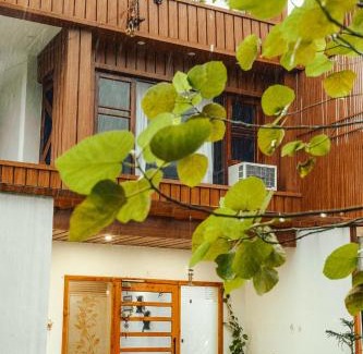 Jwalamukhi Lit Et Petit-Déjeuner | JM Luxury Homestays