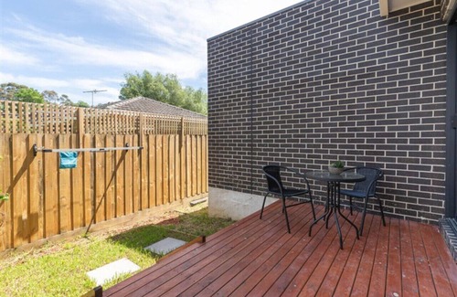 Box Hill South Appartement | Joe-3Bed2Bath New CozyTownhouse