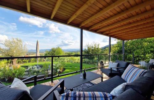 Wurflach Appartement | Johannesbachklamm Chalet - Hot Tub und Panoramablick