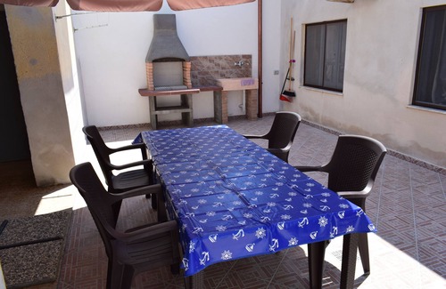 Capo Mannu Maison | Mandriola à quelques pas de la grande maison de vacances à la plage avec 7 lits ..!