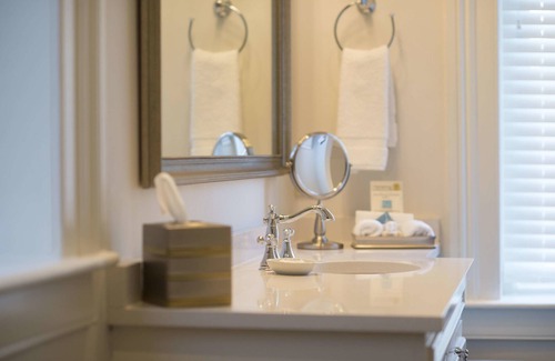 South of Broad Lit Et Petit-Déjeuner | John Rutledge House Inn
