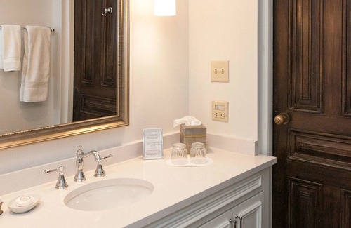South of Broad Lit Et Petit-Déjeuner | John Rutledge House Inn
