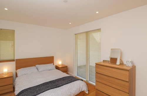 Monmouth Cottage | John's Lookout, MONMOUTH