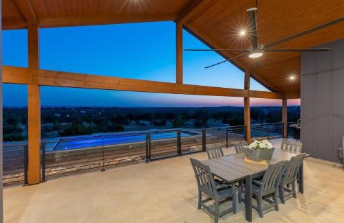 Johnson City Maison | Johnson City Limits Panoramic Hill Country Views!