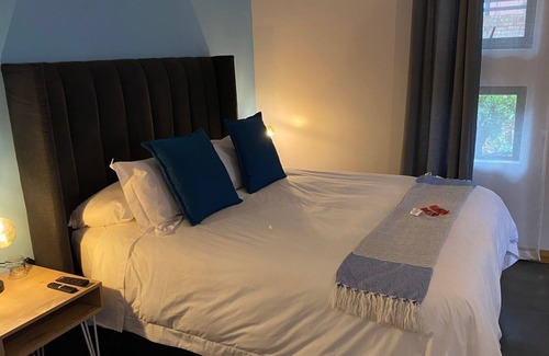 Eldoraigne Lit Et Petit-Déjeuner | Join us for your visit to Centurion