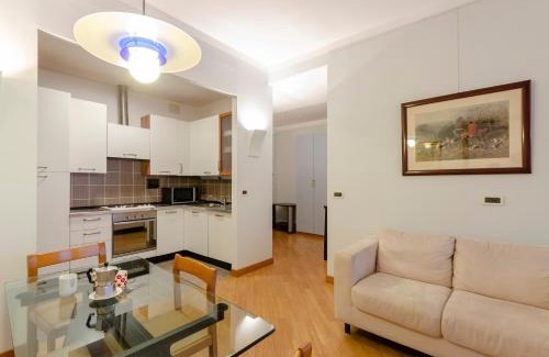 Nervi Appartement | JOIVY Apt for 4 with Exclusive Pool and Garden in Nervi