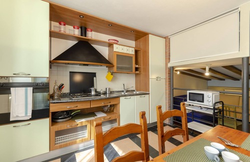 Sestri Levante Appartement | JOIVY Cosy Apt For 6 In An Ancient Pirate Watchtower