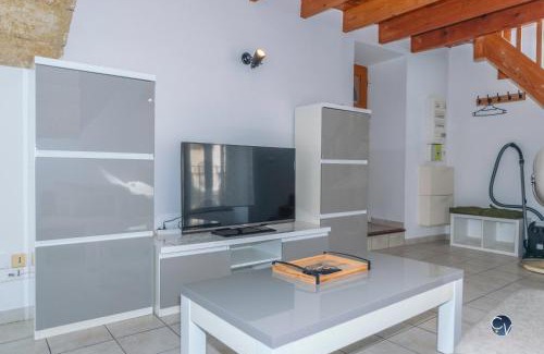 Roquemaure Appartement | Joli appartement avec Mezzanine