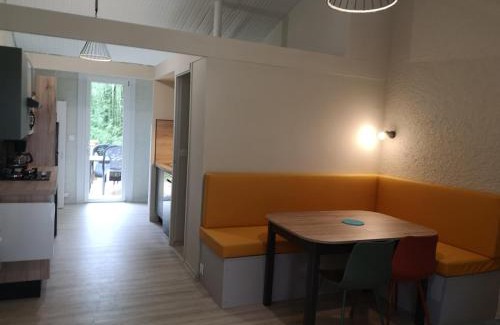 Mareuil-Sur-Lay-Dissais Station Balnéaire | Joli Cottage Tiny en forêt au Village Vacances