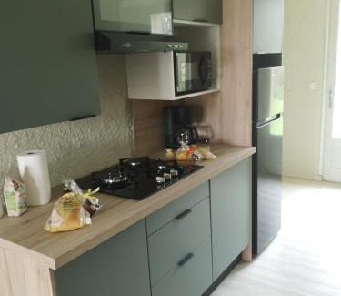 Mareuil-Sur-Lay-Dissais Station Balnéaire | Joli Cottage Tiny en forêt au Village Vacances