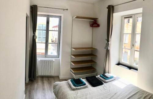Trevoux Appartement | Joli logement au centre de Trévoux