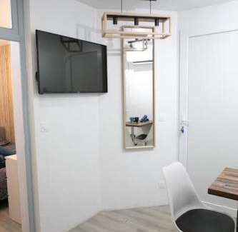 Pithiviers Appartement | Joli studio Clim & Wifi