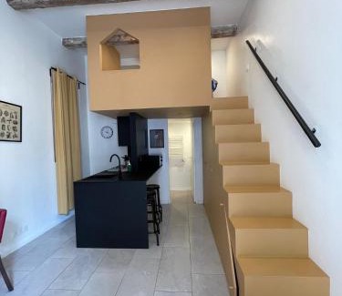 4th Arrondissement Appartement | Joli studio