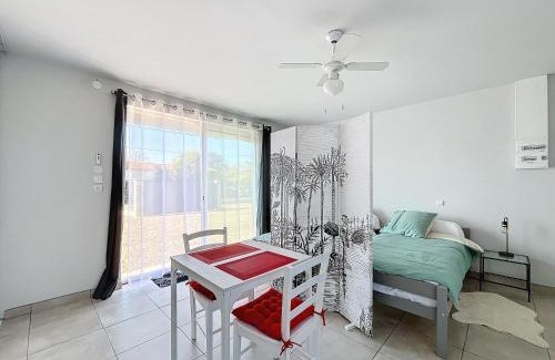 Saint-Aubin-de-Blaye Appartement | Joli Studio proche CNPE du Blayais