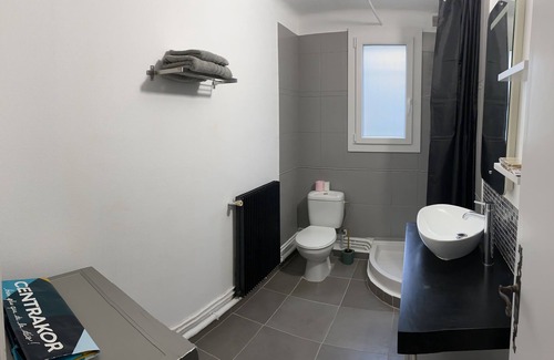 Mont Duplan Appartement | Joli T2 Climatis? Nimes Proche Gare et Centre Ville