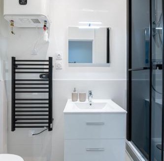 Secteur 3 Appartement | Joli T2- cocooning - wifi fibre - lave-linge