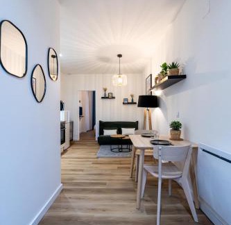 Secteur 3 Appartement | Joli T2- cocooning - wifi fibre - lave-linge