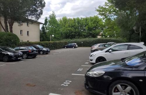 Launaguet Appartement | Joli T2 vue sur le jardin proche de Toulouse