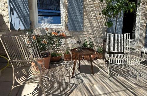Vezenobres Maison | Jolie maison atypique