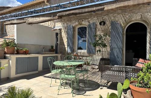 Vezenobres Maison | Jolie maison atypique