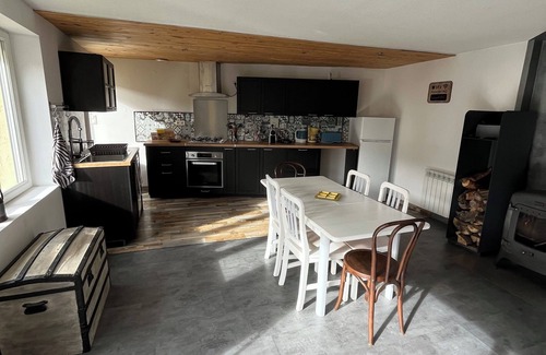 Soleymieux Maison | Jolie maison de campagne, Compostelle