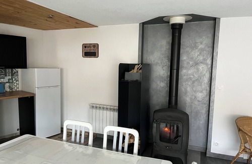 Soleymieux Maison | Jolie maison de campagne, Compostelle