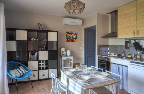 Villegailhenc Maison | jolie maisonnette indépendante au cœur d'un charmant village