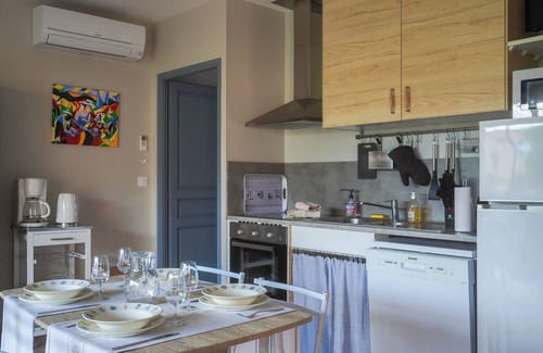Villegailhenc Maison | jolie maisonnette indépendante au cœur d'un charmant village
