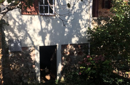 Taussac-la-Billiere Maison | Jolie petite maison dans hameau en pleine nature