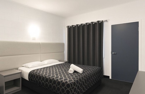 Casula Hôtel | Jolly Knight Motel
