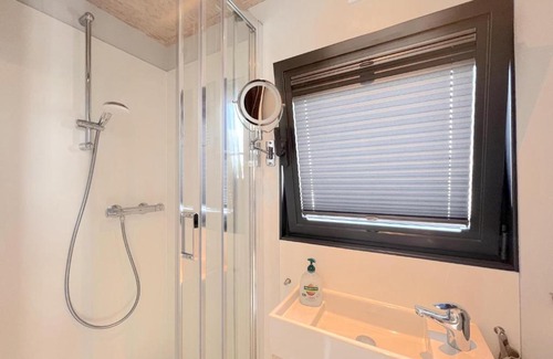 Maasbommel Maison | Jopies Houseboat