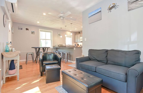 Gloucester Maison | Joseph's Way: Quiet Beach Retreat