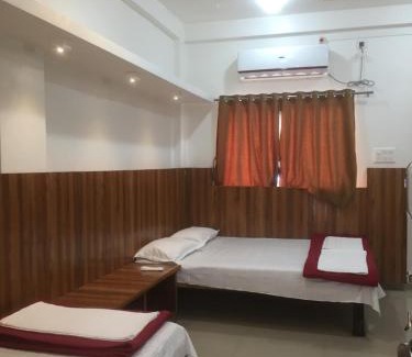 Shirol Hôtel | Joshi Yatri Niwas