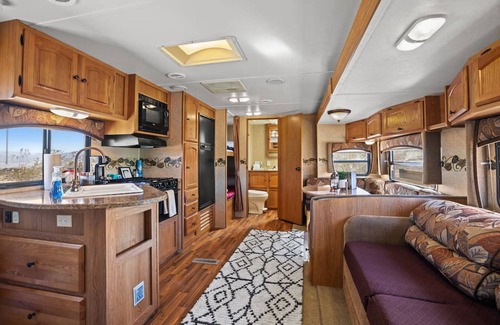Joshua Tree Maison | Joshua Tree Village Campground - Glamping Retreat