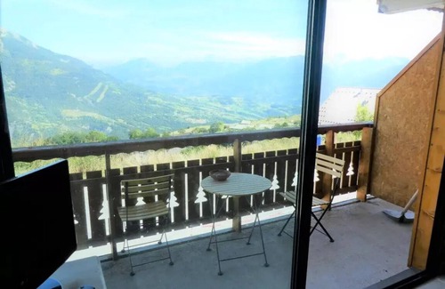 Reallon Appartement | Vue magnifique dans ce T3 de 6 couchages a Réallon