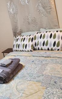 Lower Vailsburg Maison | Joy queen room 6A