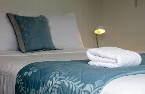 Whangamata Maison | Joy's Rest Cabin - Whangamata