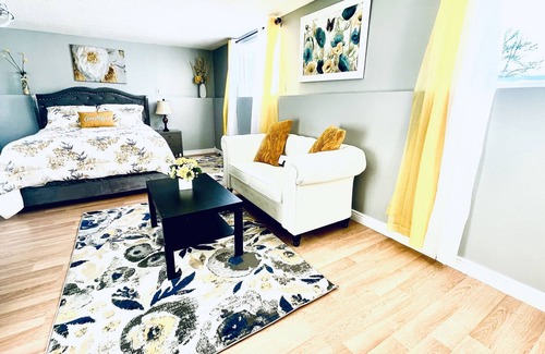 Maplewood Maison | Joyful 5 bedrooms home