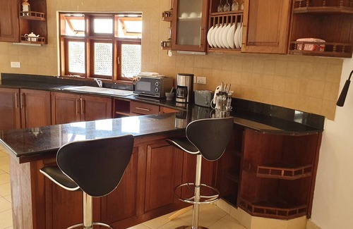 Mombasa Station Balnéaire | Joys Beach Apartment H2 Serana Road