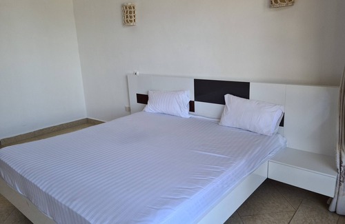 Shanzu Station Balnéaire | Joys Beach Apartment Villa 8
