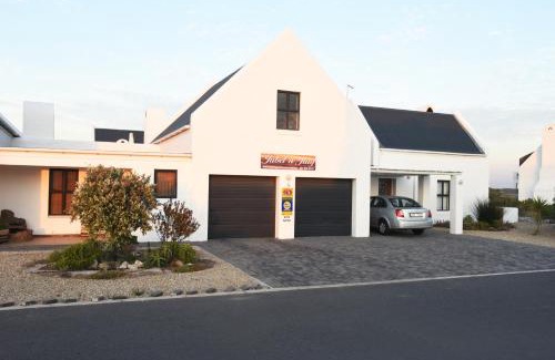 Dwarskersbos Appartement | Jubel n Juig Self Catering